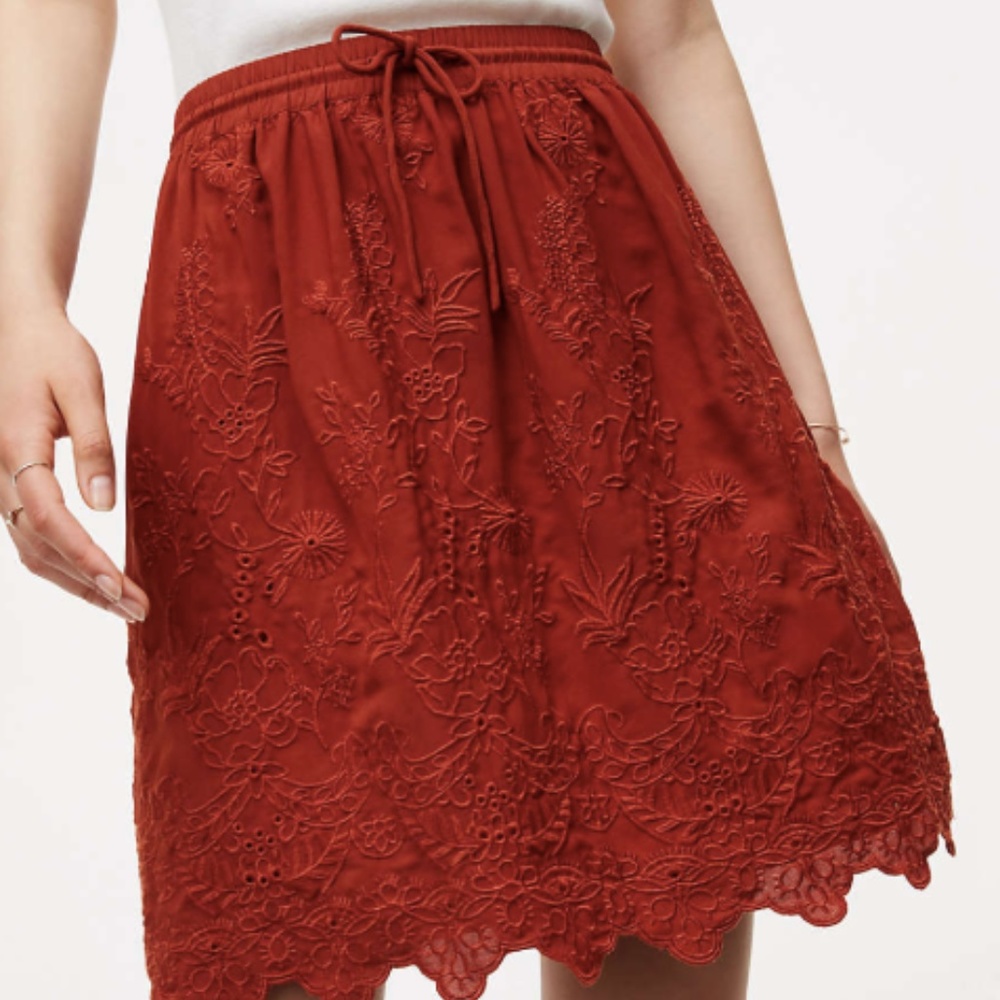 Floral Embroidered Drawstring Skirt in Oat Copper